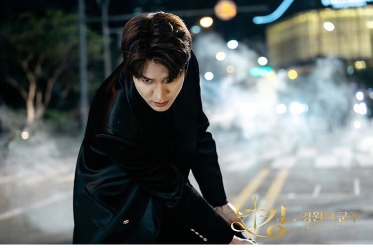 永远的君主男二走红精致下颌线圈粉人气超李敏镐古装造型绝美