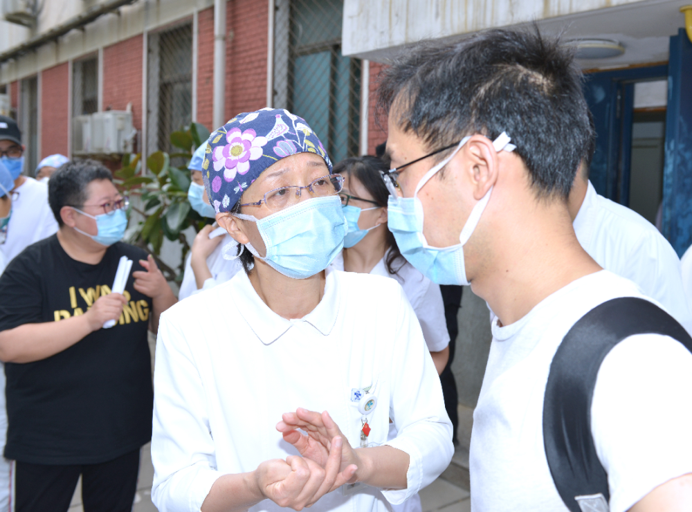 关于北京地坛医院、房山区黄牛票贩子挂号号贩子联系电话的信息