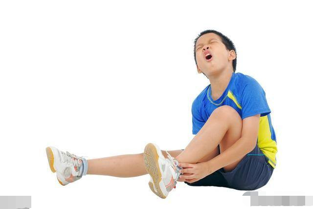 老是腿抽筋是怎么回事儿看看业内人士怎么说