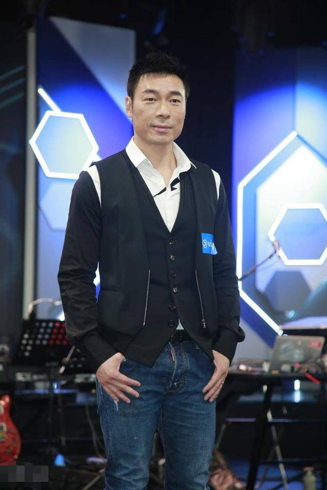 许志安戴婚戒复工后黄心颖公开回应不用担心生活只会更美好