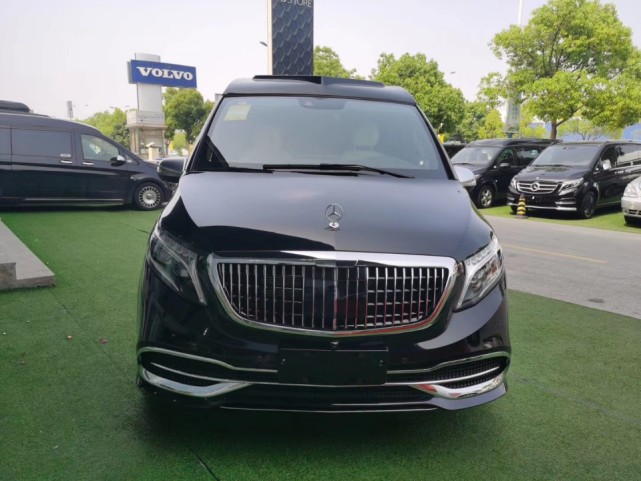 21款奔驰迈巴赫vs900高顶隔断现车