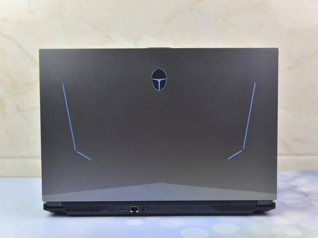 性能怪兽升级空间大雷神911plus2代游戏笔记本体验