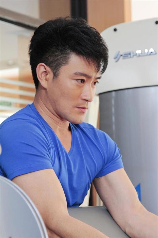 海军励志剧《火蓝刀锋》,网络剧《乐俊凯》等众多优秀作品的演绎后