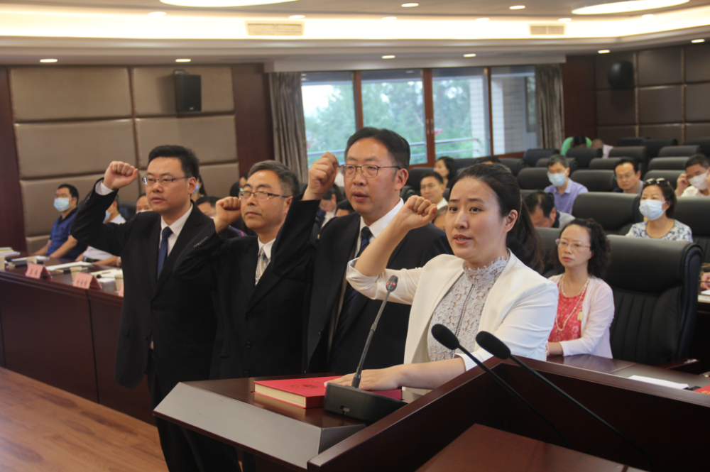 毕业后任职国办王淑琳挂任眉山市委常委副市长