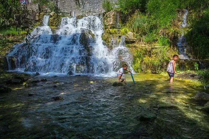 會想到:峨莊瀑布群風景區5地址:博山區石馬鎮五陽湖生態旅遊度假區