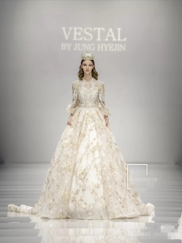 婚纱中的"香奈儿",净洁vestal的精致细腻,看了让人难以忘怀
