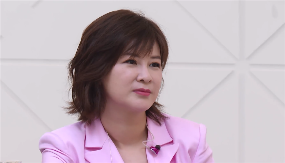 别再骂杜华了她其实是乘风破浪的姐姐重要加分项