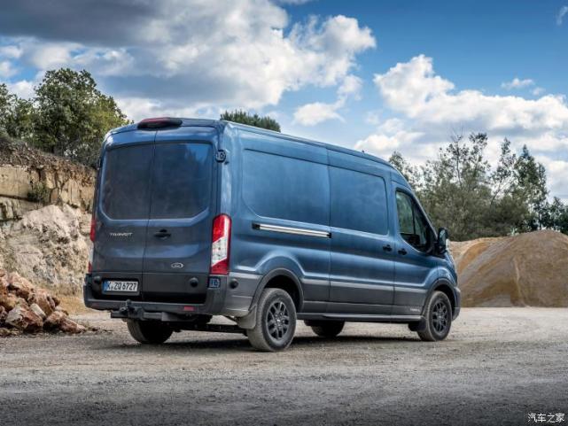 两种外观 新款福特Transit/Tourneo官图