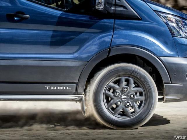 两种外观 新款福特Transit/Tourneo官图