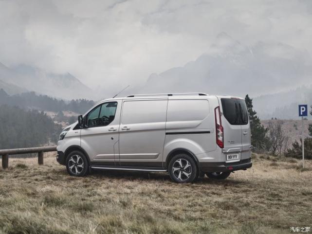 两种外观 新款福特Transit/Tourneo官图