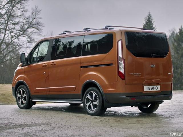 两种外观 新款福特Transit/Tourneo官图