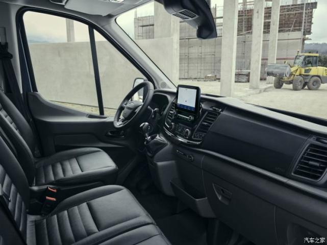 两种外观 新款福特Transit/Tourneo官图