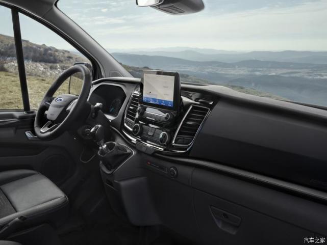 两种外观 新款福特Transit/Tourneo官图