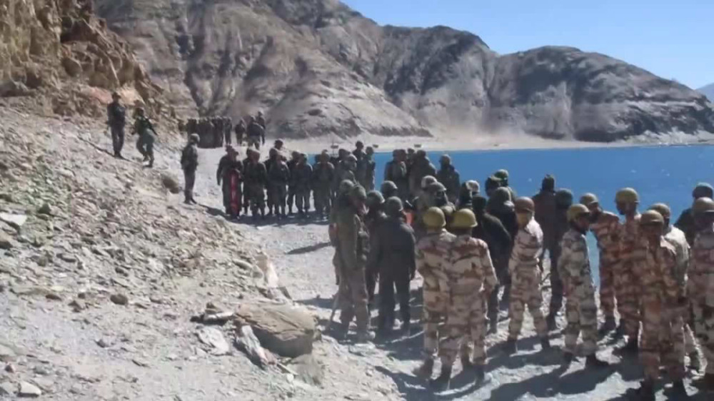 班公湖的军事意义:解放军抬高东部湖水位,印军或就不战而退_腾讯新闻