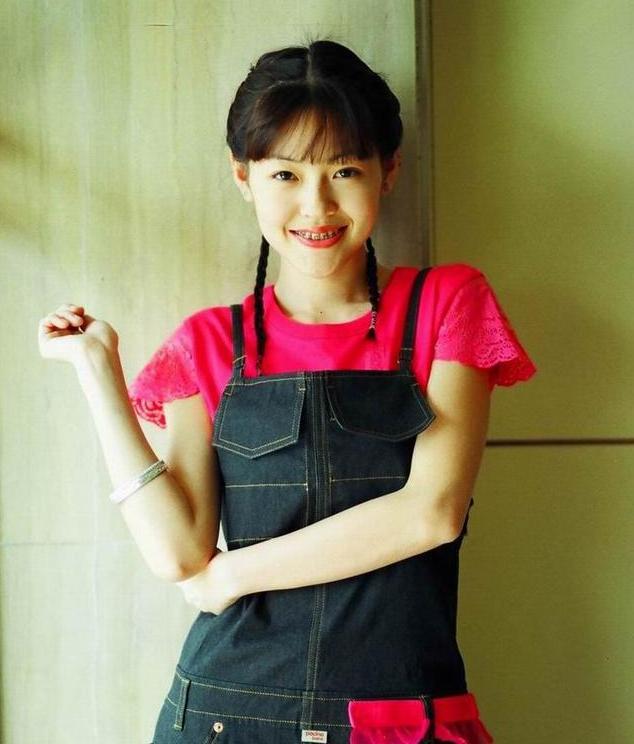 小s生日女儿送上祝福,母女俩相拥而泣,许雅钧再次缺席|小s|许雅钧