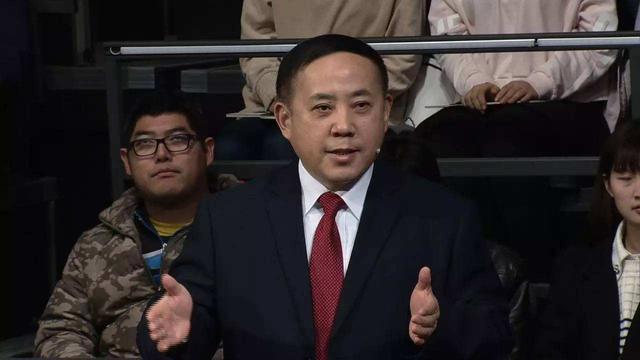 蓬佩奥再度将脏水泼向中国,军事专家王云飞反问3道尖锐问题