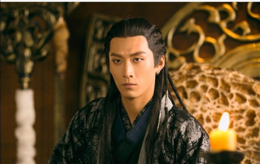 《楚乔传》燕洵,燕北世子,帝国西北兵马大元帅燕世城之子.