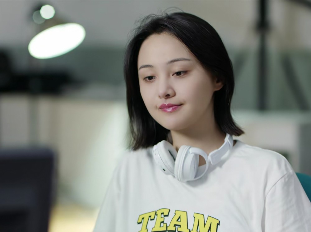 青春斗郑爽饰演向真几段爱情是多少人的写照最意难平的依然是初恋