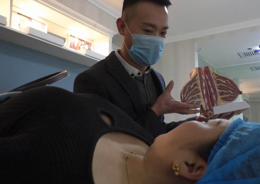 男催乳师成网红95后宝妈非要尝鲜后来感觉吃了大亏