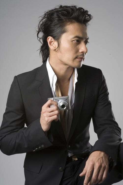 韩国男演员帅气的张东健