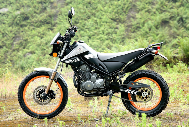 鑫源250级越野车,单缸2气门电喷12.5千瓦油耗2.8l,9680元