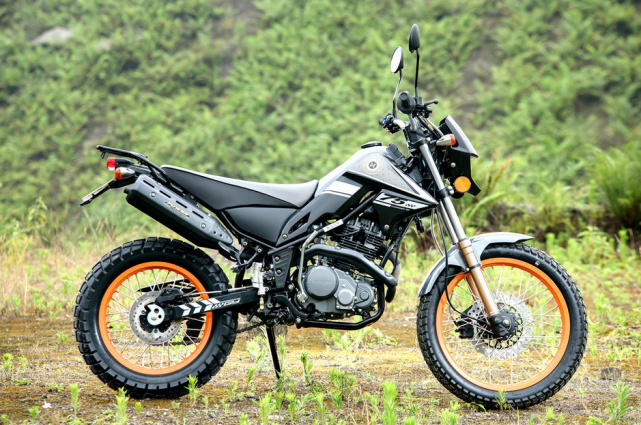 鑫源250级越野车,单缸2气门电喷12.5千瓦油耗2.8l,9680元