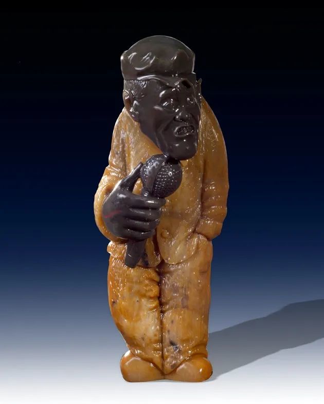 中国玉石雕刻高级技师,高级工艺美术师,内蒙古自治区工艺美术大师