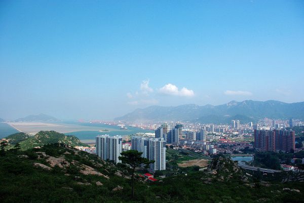 山東日照,江蘇連雲港,兩座毗鄰的港口城市,誰更有發展潛力?