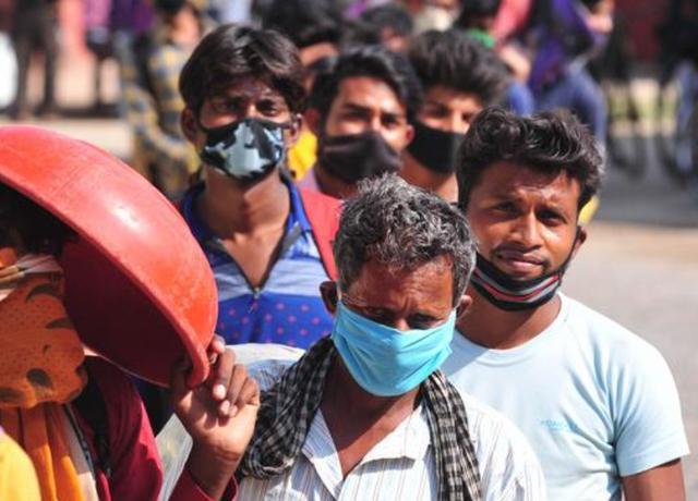 印度_社会|印度确诊总数超202万，90万健康志愿者大罢工，抗议防护不足