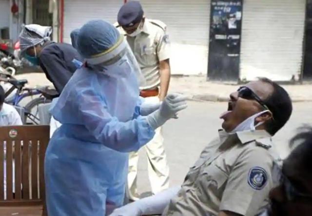 印度公司|印度确诊逼近100万重返封锁，招上千志愿者，加快疫苗人体试验