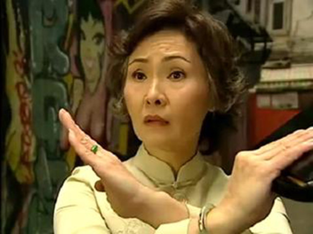 75岁老戏骨息影,在tvb效力23年,被称"奶奶专业户"|雪妮|老戏骨|唐佳