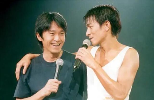 而后向太利用"人情债",让王晶,杜琪峰,刘伟强等人出面发声,抨击周星驰