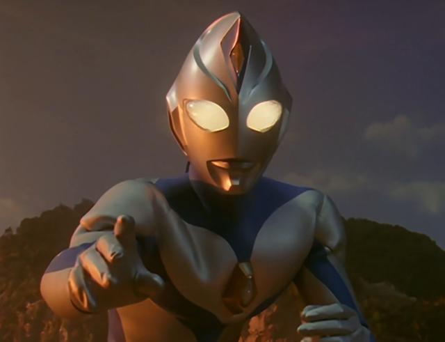 以至于在后面其他平行宇宙的客串故事中,戴拿只用了基础的闪光形态