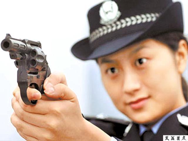 国产05警用转轮手枪嫌犯挨了20几发还未被制服