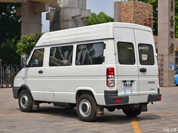 老兵不死无限续命便宜6000元的国五版依维柯得意来了