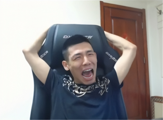 dnf旭旭宝宝受一阵雨忽悠再现包魔盒惨案血亏十五万