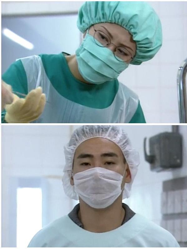 但是,相处久了,整个警队的气氛和鉴证科在相互浸染——曾家原的耍宝和