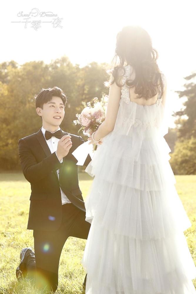 王俊凯结婚照图片