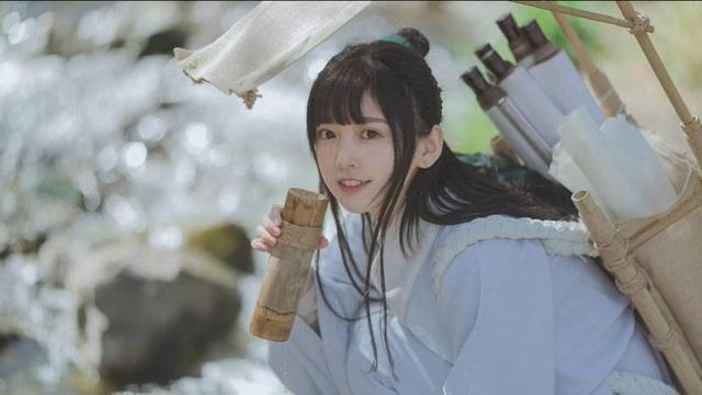 同样被辜负的,还有《遮天》里的安妙依,在叶凡冲击圣体大成失败时