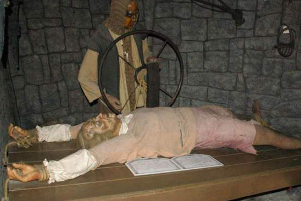 古代的另类酷刑,用动物最柔软的地方施刑,女人在"高兴"中死去_腾讯