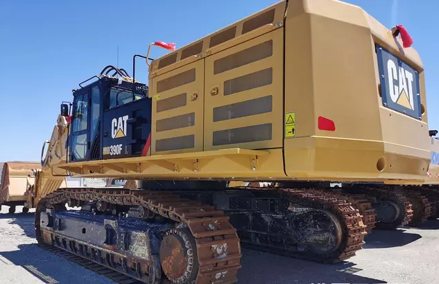 卡特390挖掘机,发动机振动抖动是什么原因,你知道吗