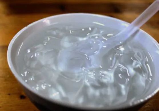 这草药既可治腰痛又可治关节痛果子做的凉粉最适合夏天吃