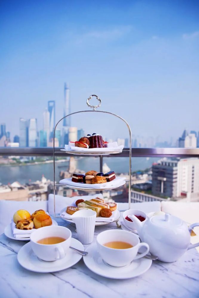在上海外滩拥有下午茶自由的都是什么人