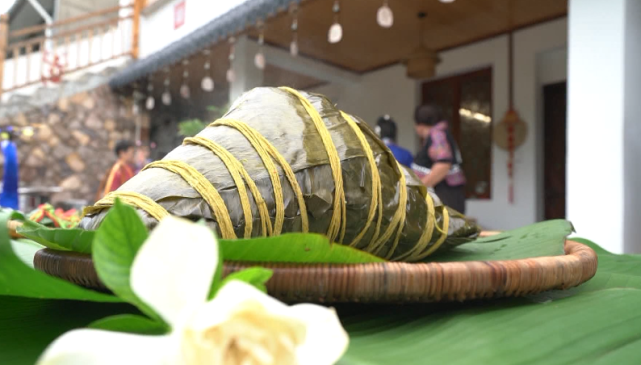 奉化有人做了一个"全鸡粽"|欧春霞|粽子|奉化|箬叶