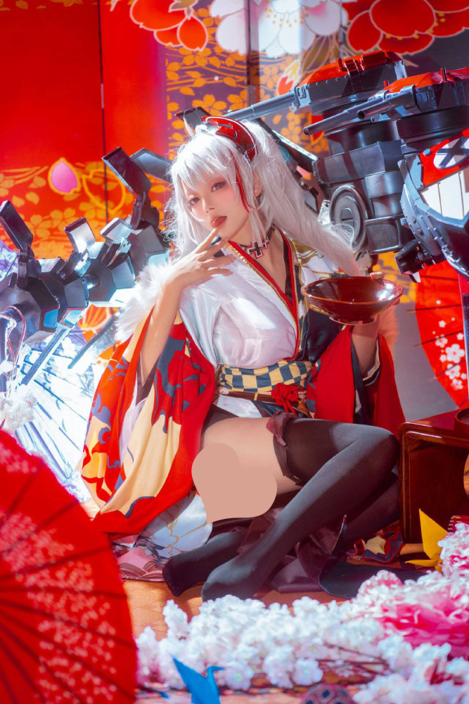 原作:《碧蓝航线》 角色:欧根亲王 cn:枣糕