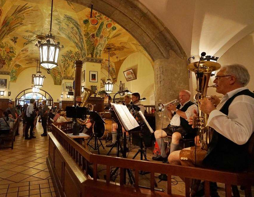 德国这处全球最大酒馆,距今已有400多年历史,有纯正的慕尼黑啤酒