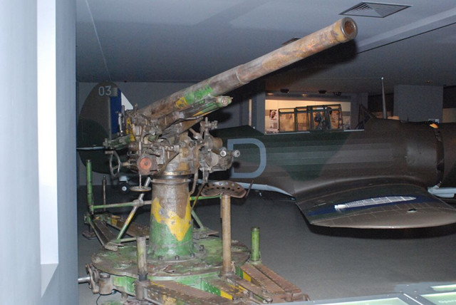 八八式75毫米防空炮结语八八式防空炮的出现顺应了航空技术的发展,在