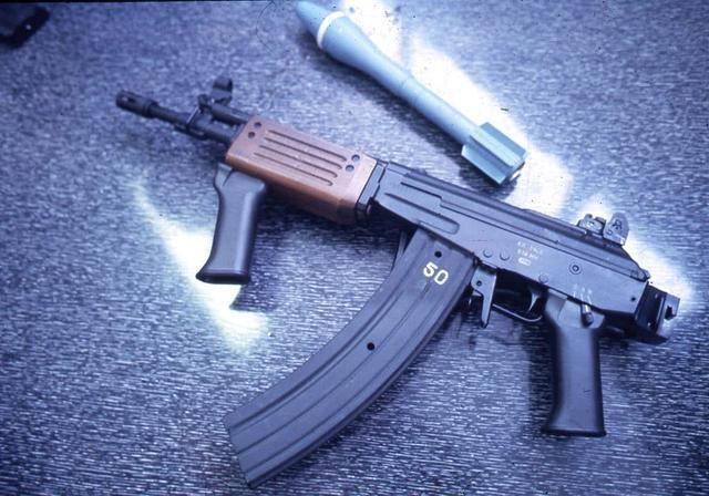 一代名枪ak47的芬兰魔改版威力怎么样不知道反正现在还在用