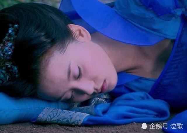 女星古装摔倒郑爽心疼杨紫无辜赵丽颖让人想落泪