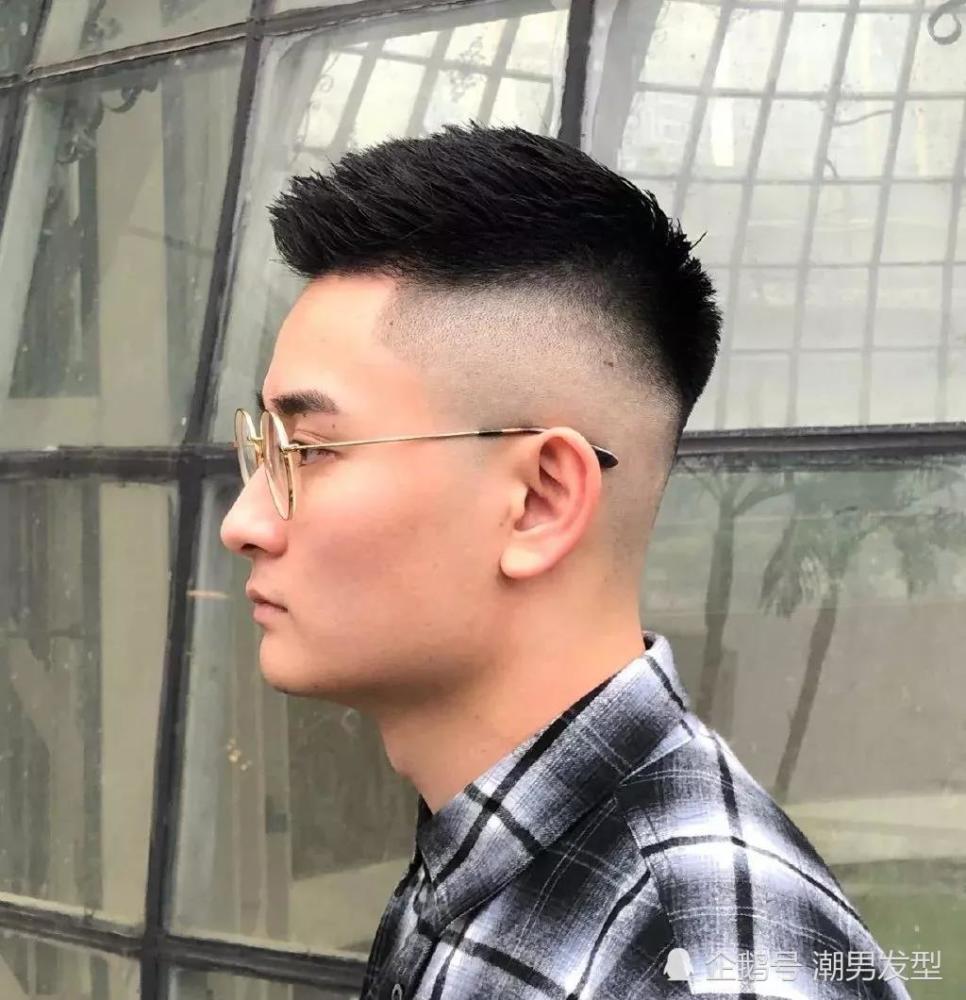 2020夏季男生流行发型参考,剪这20款短发的小哥哥都说帅!_腾讯新闻